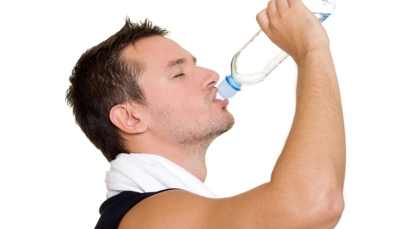 So geht richtig trinken im Sport