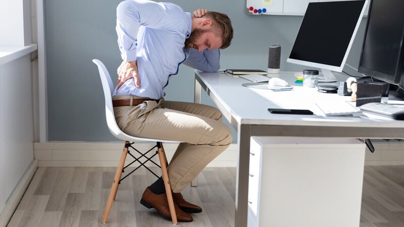 Bewegung gegen tiefe Rückenschmerzen