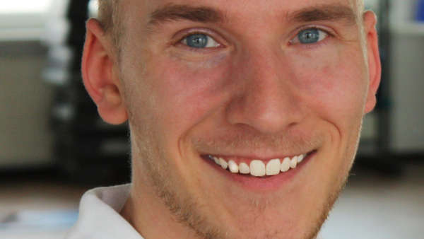 Joshua Hahne - Personal Tainer Krefeld