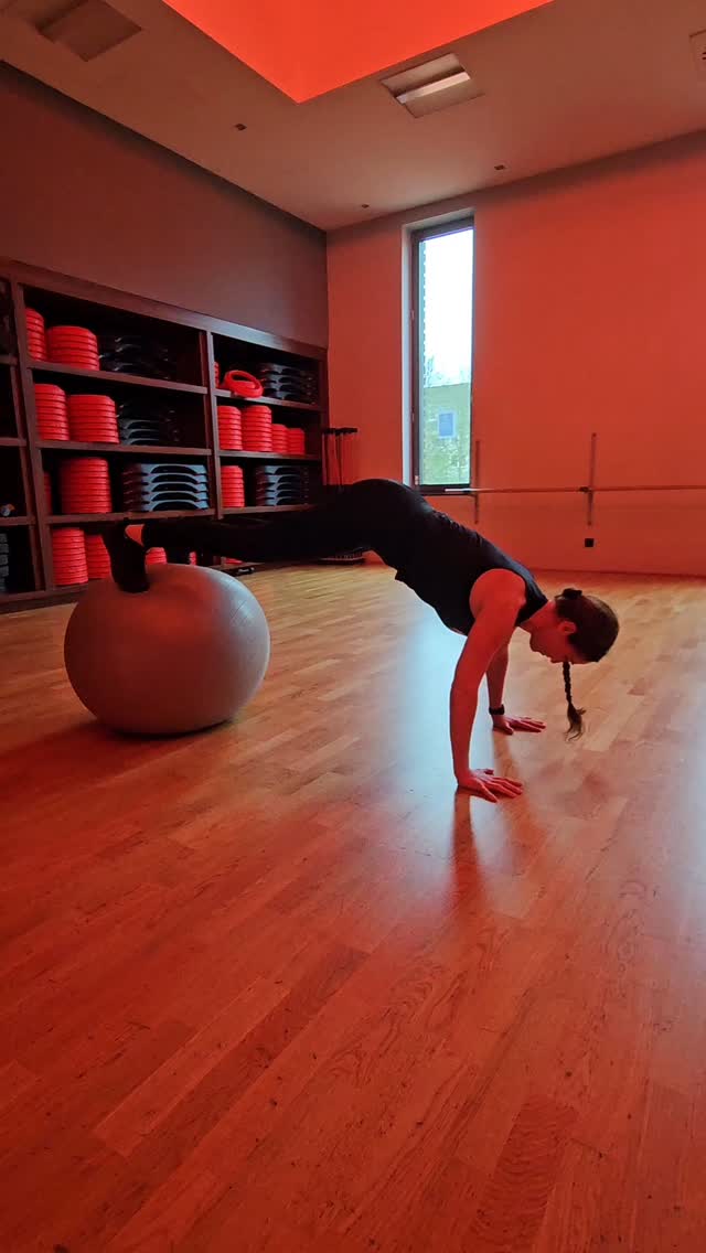 Instagram-Post von @noemi_personaltraining